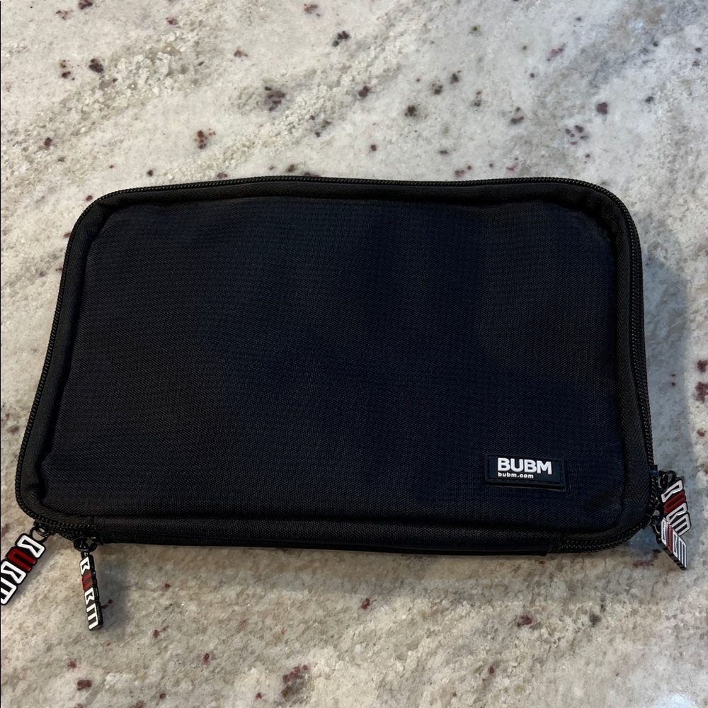BUMB Black Electronics Organizer Case - Picture 5 of 7